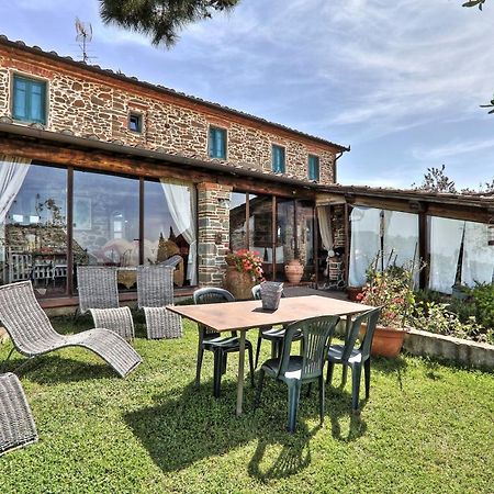 Casa Vacanze La Porta Vinci Exterior foto