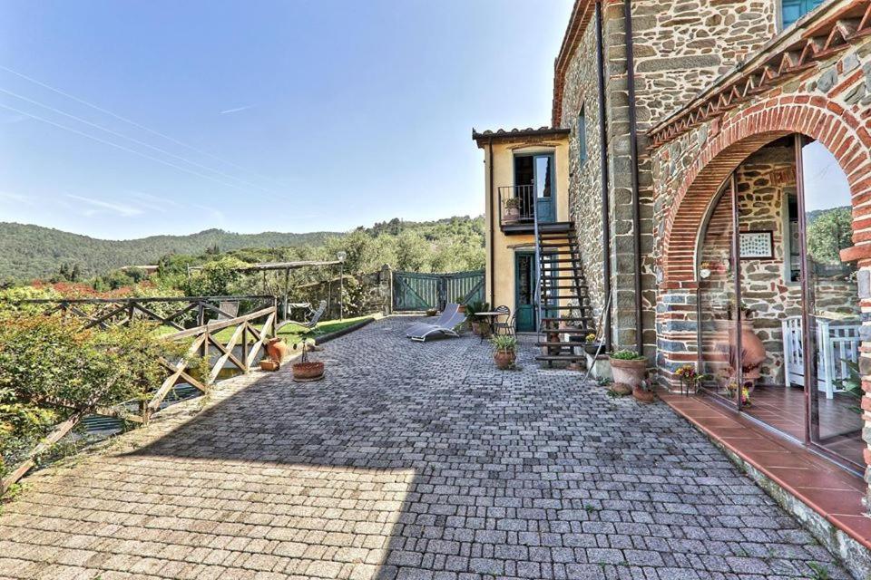 Casa Vacanze La Porta Vinci Exterior foto